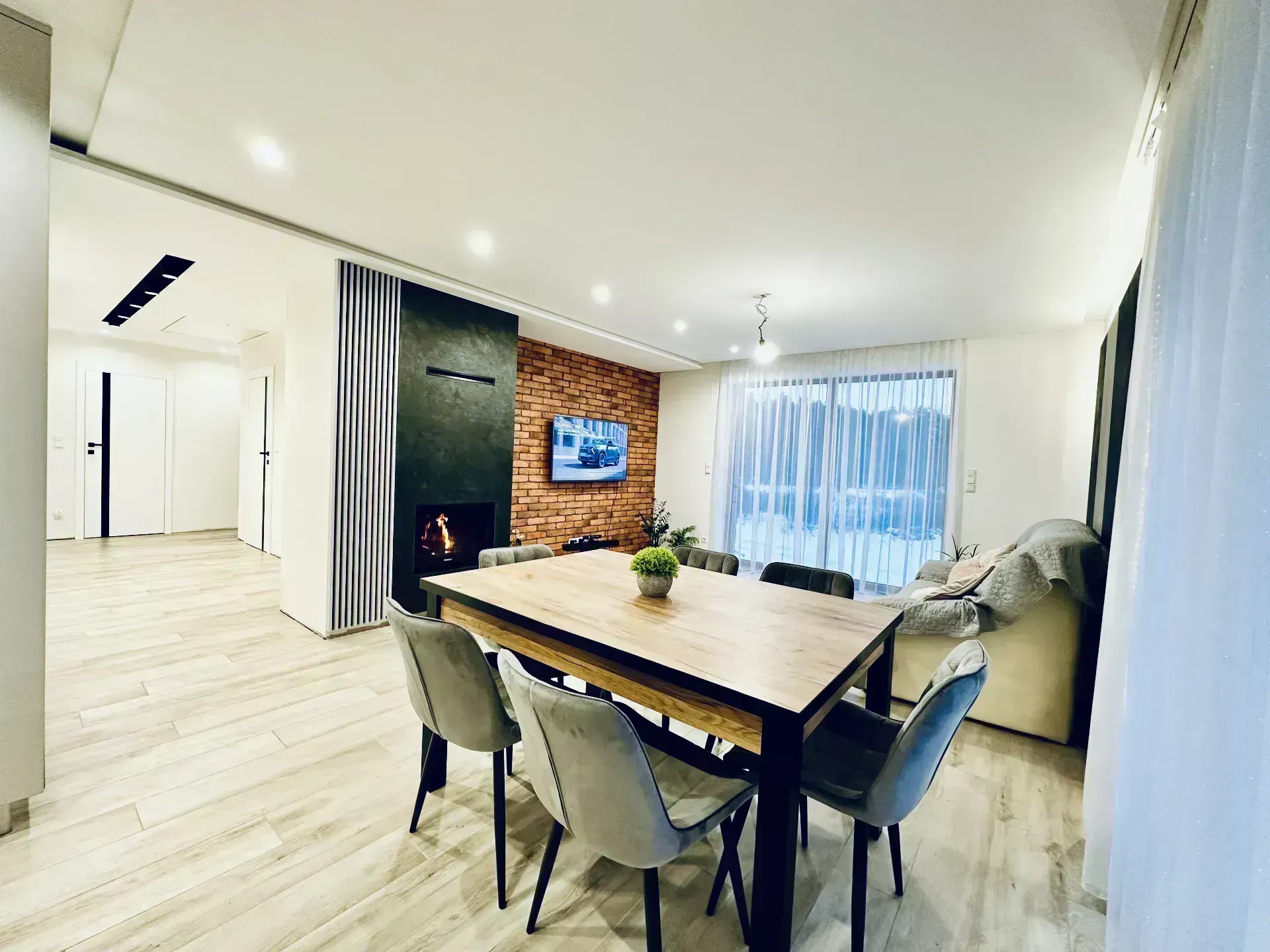 Dom w środku lasu na sprzedaż! 8