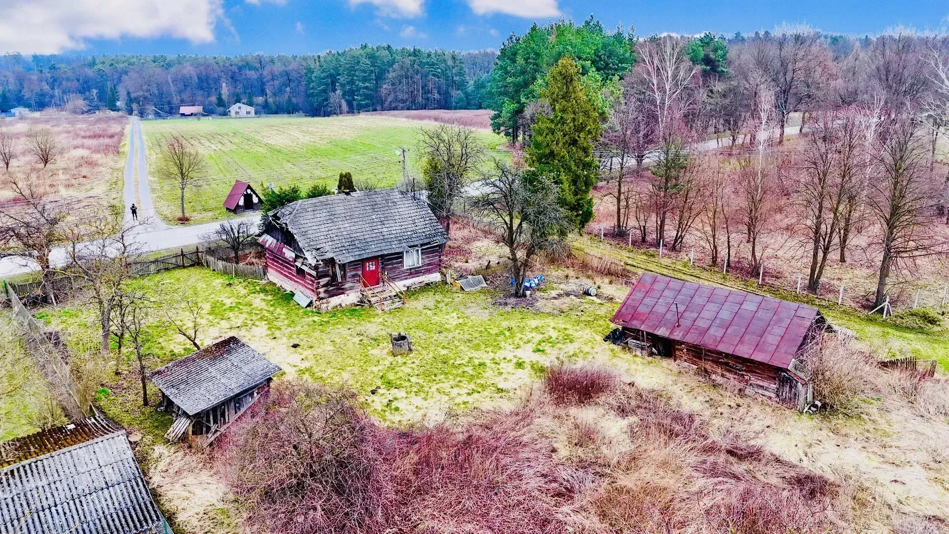 Działka z zabudowaniami Dobra 11