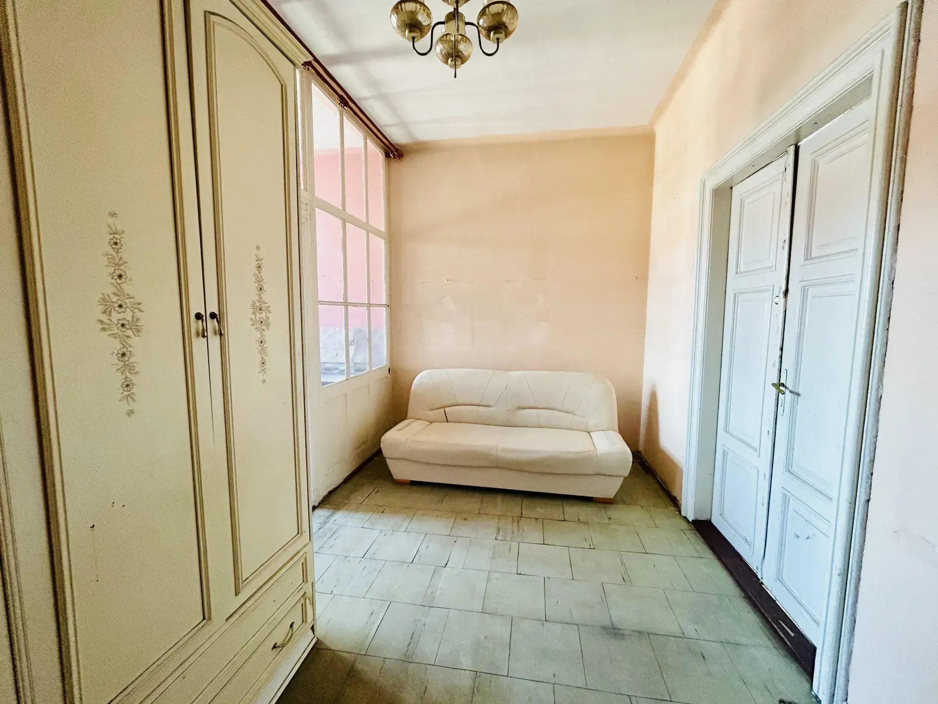 Mieszkanie w kamienicy Leżajsk 3