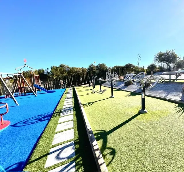 Dom na sprzedaż Hiszpania 10