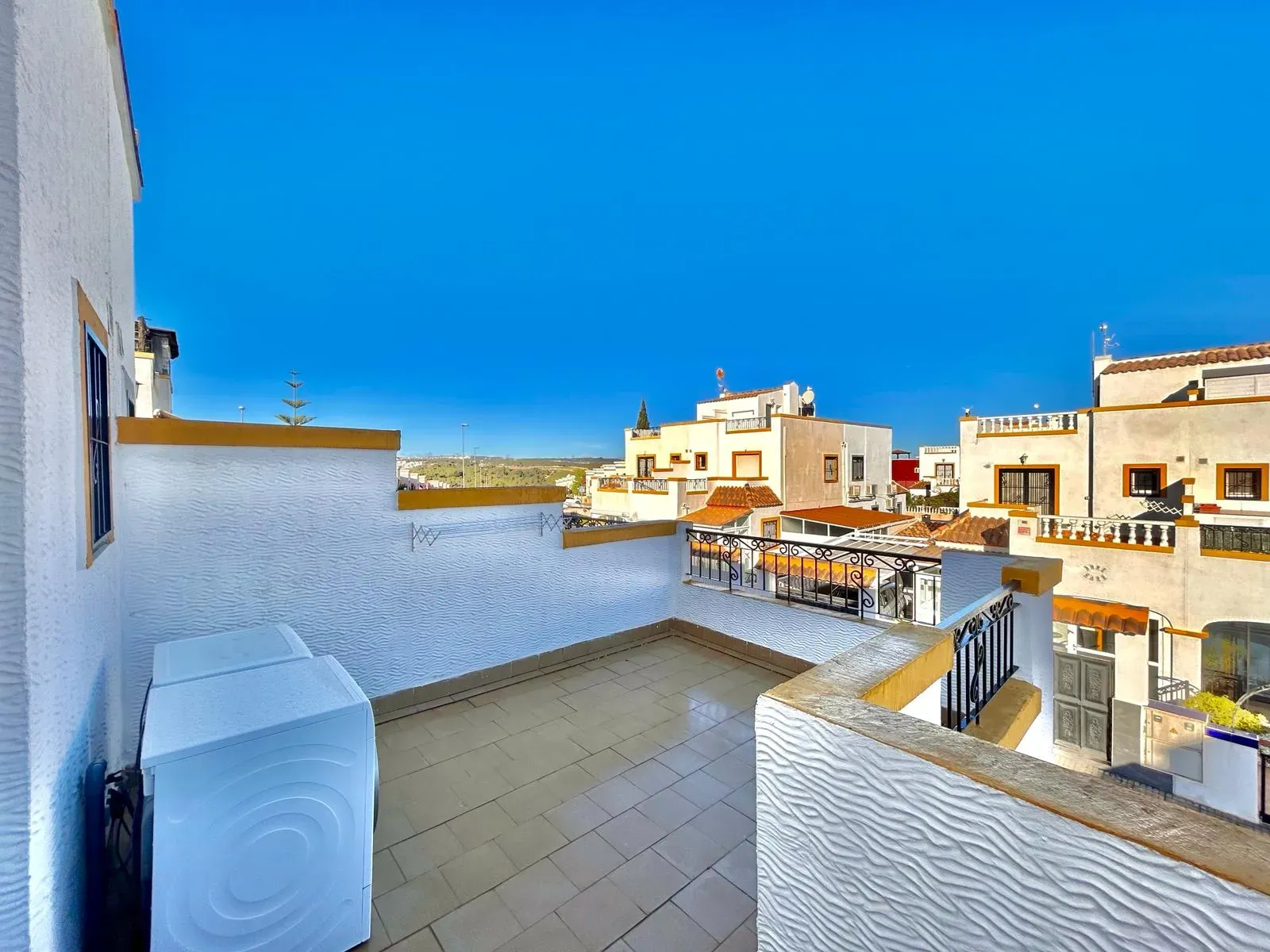 Dom na sprzedaż Hiszpania 11