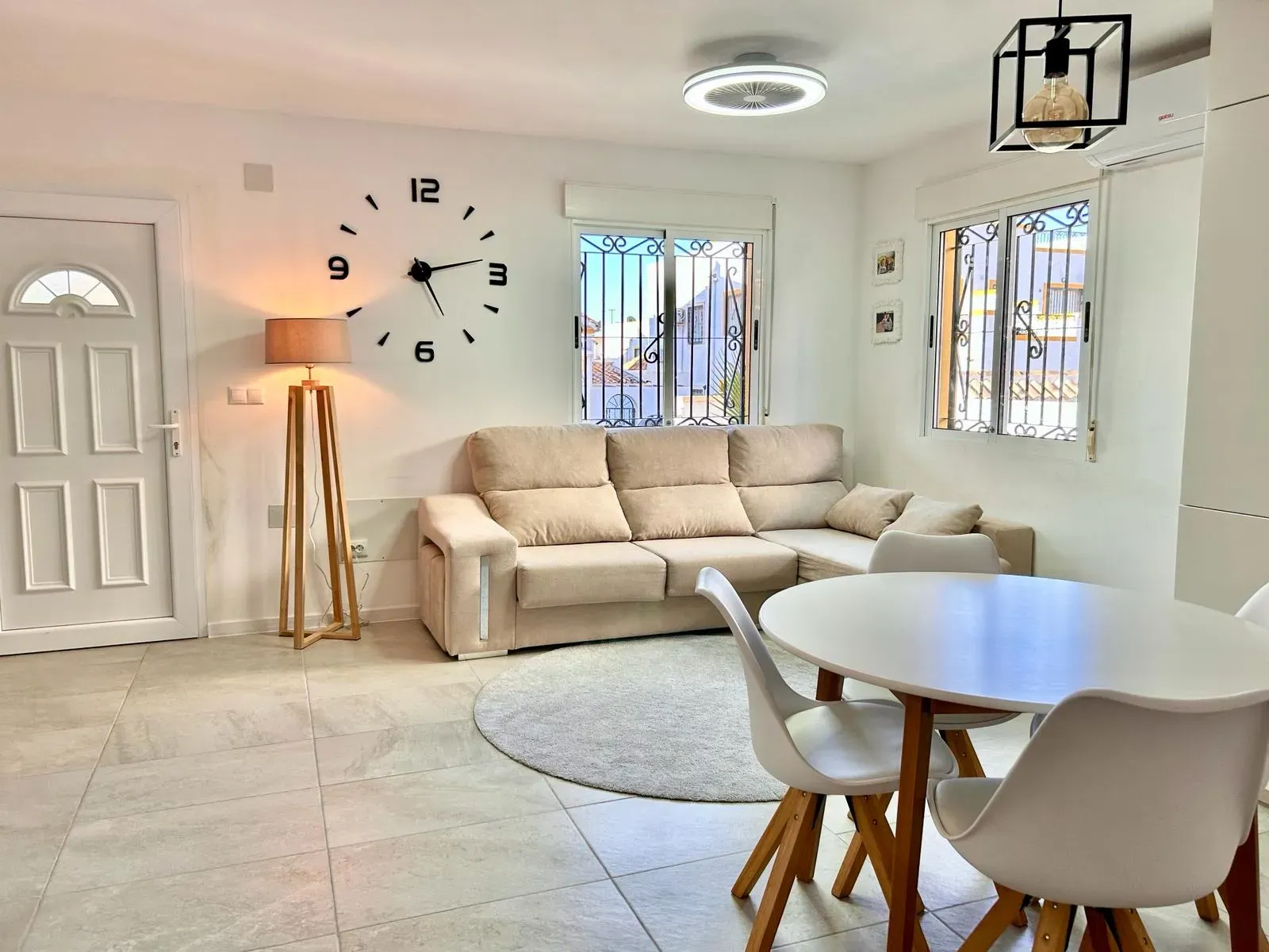 Dom na sprzedaż Hiszpania 15