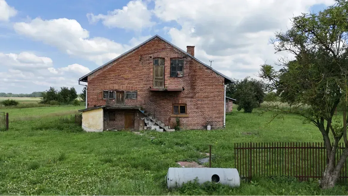 Dom na sprzedaż z dużą działką Izbiska 3