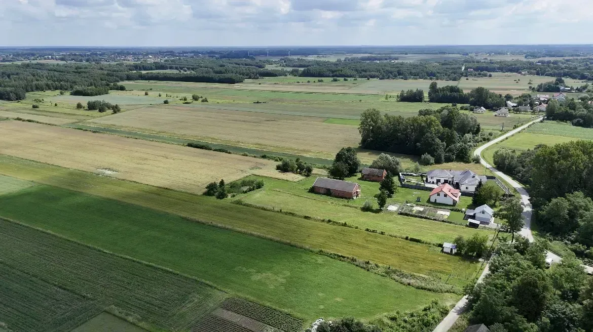 Dom na sprzedaż z dużą działką Izbiska 4