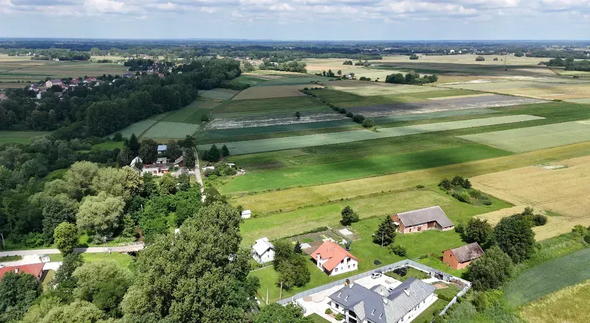 Dom na sprzedaż z dużą działką Izbiska 9