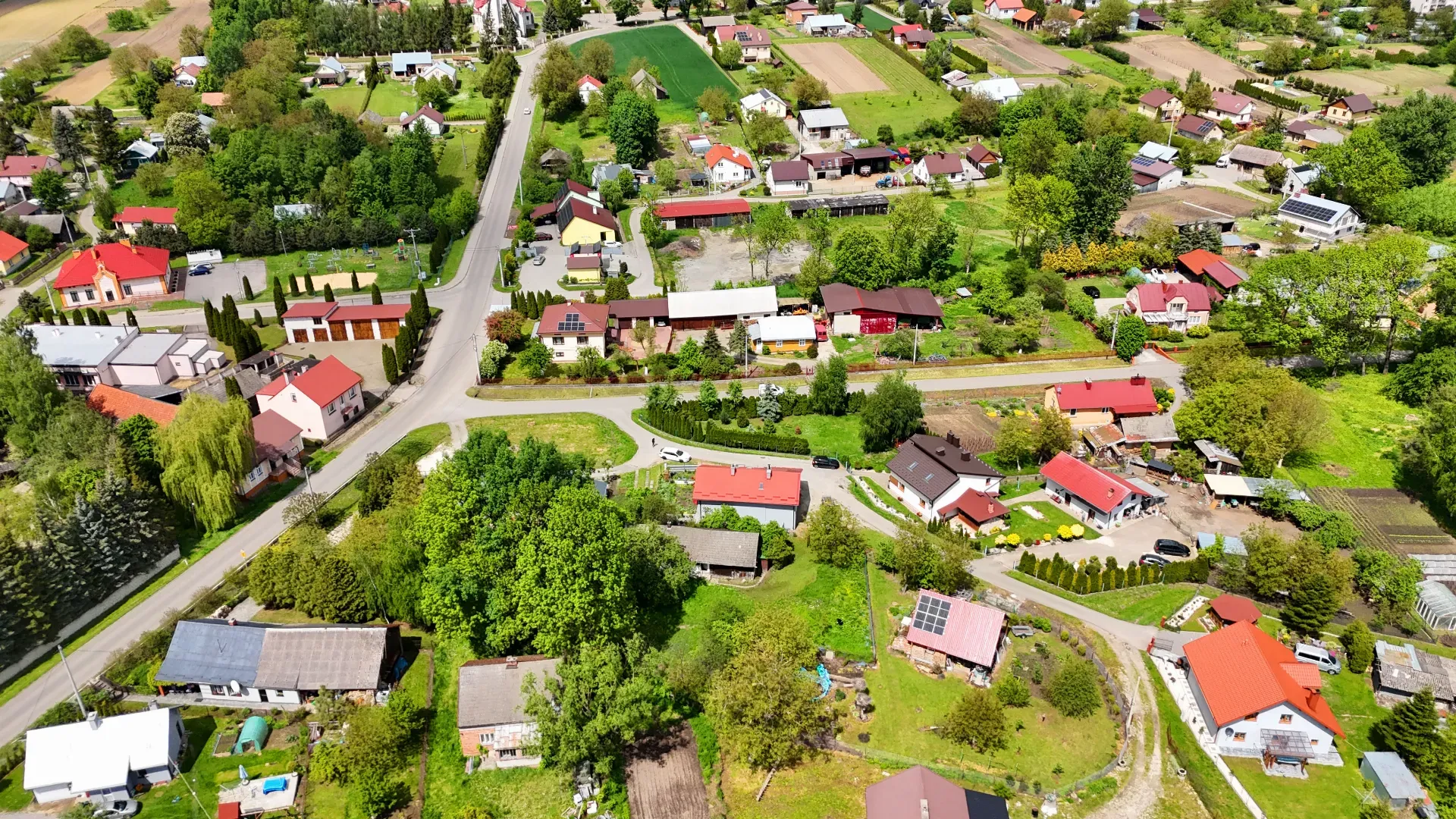 Działka zabudowana domem Krzeczowice 2