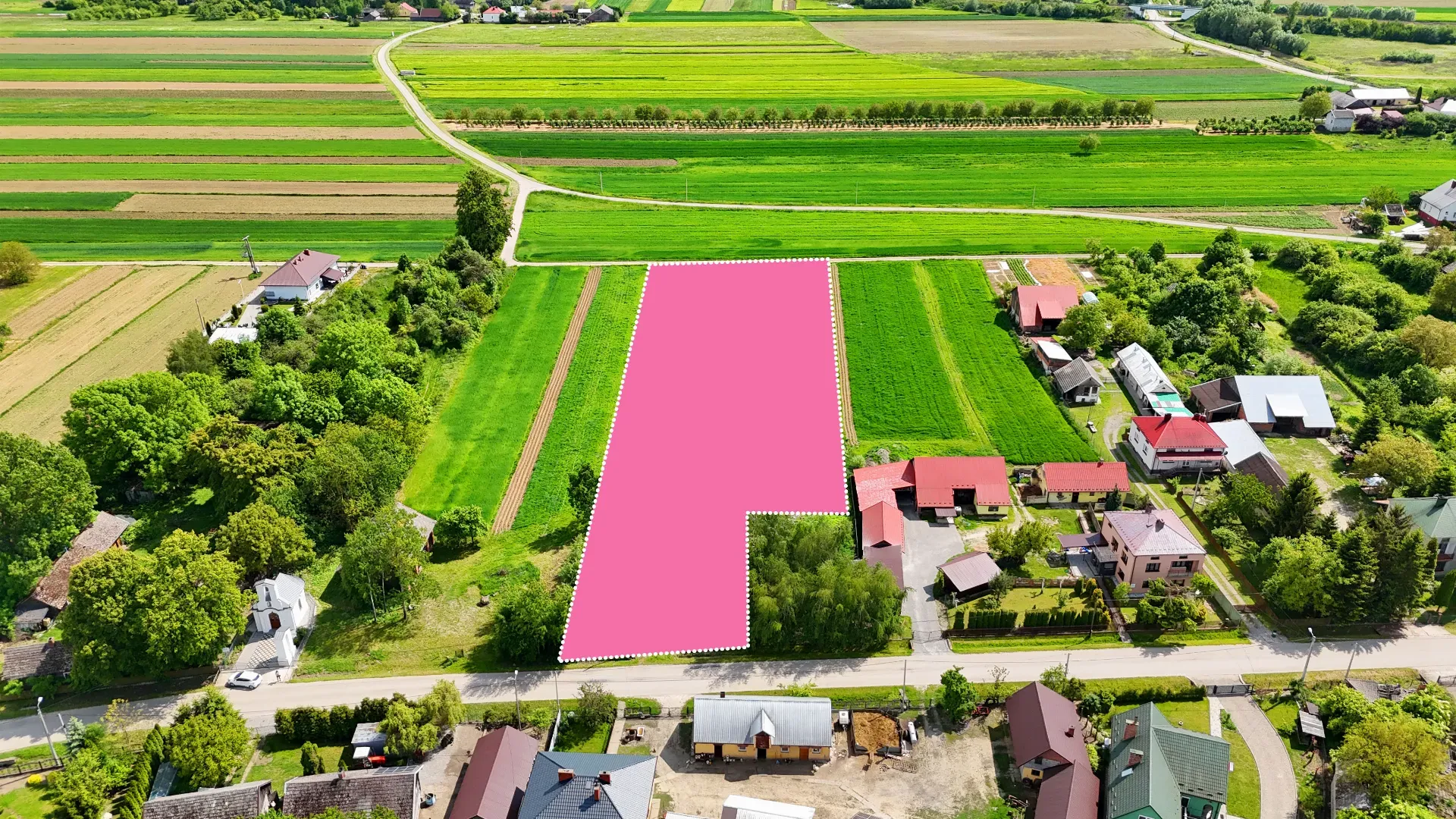 Działa nad Wisłą z budynkiem mieszkalnym 2