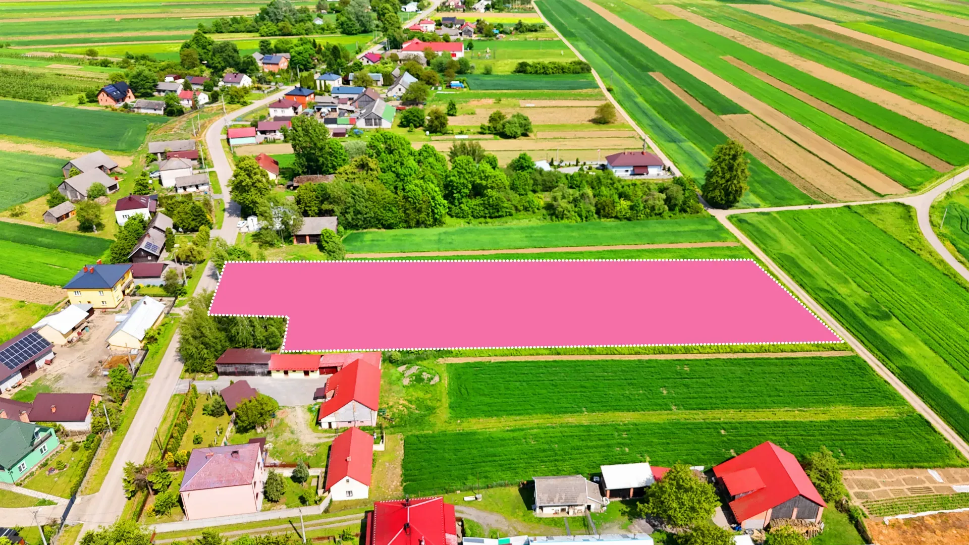 Działa nad Wisłą z budynkiem mieszkalnym 3