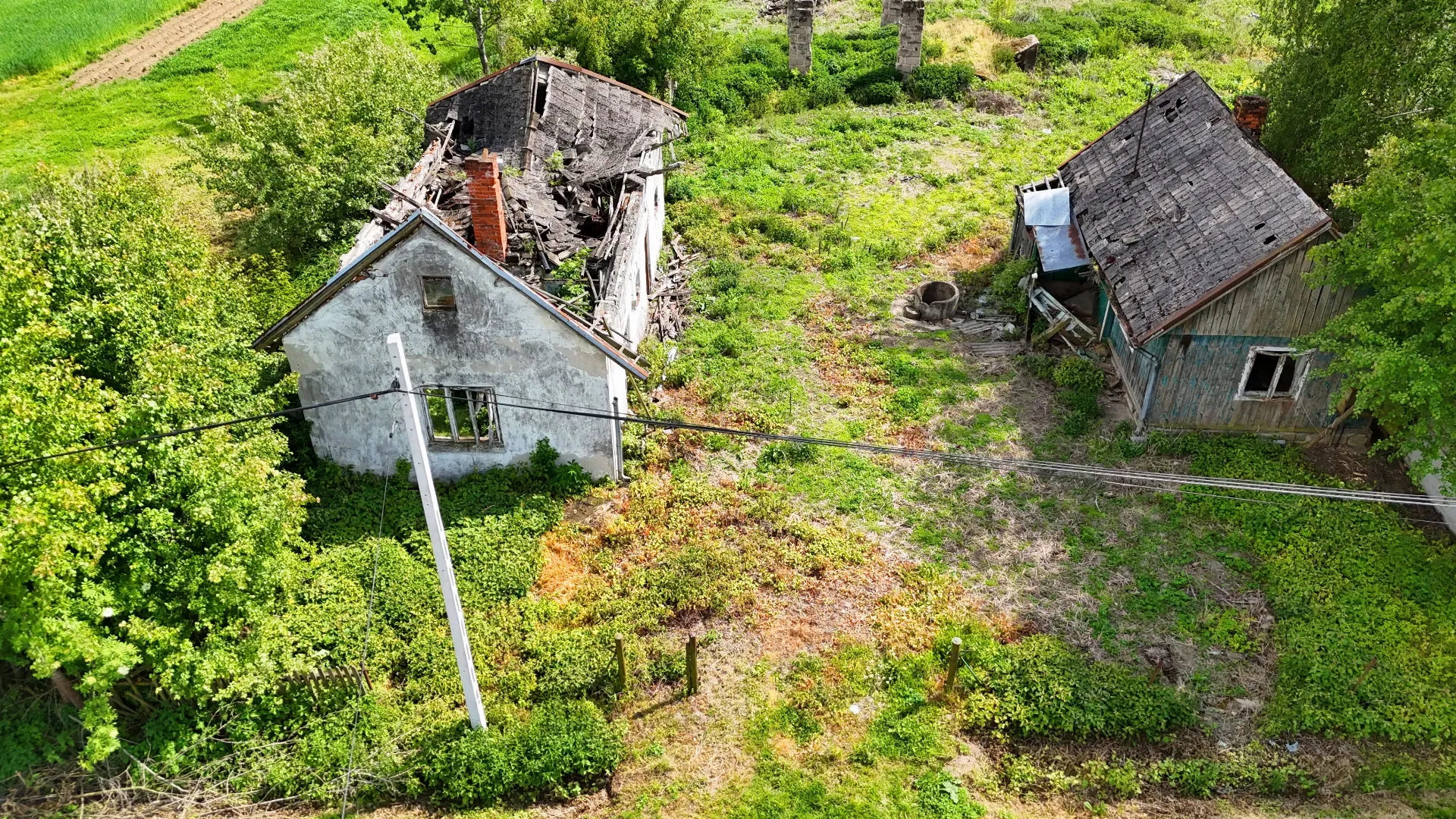 Działa nad Wisłą z budynkiem mieszkalnym 17