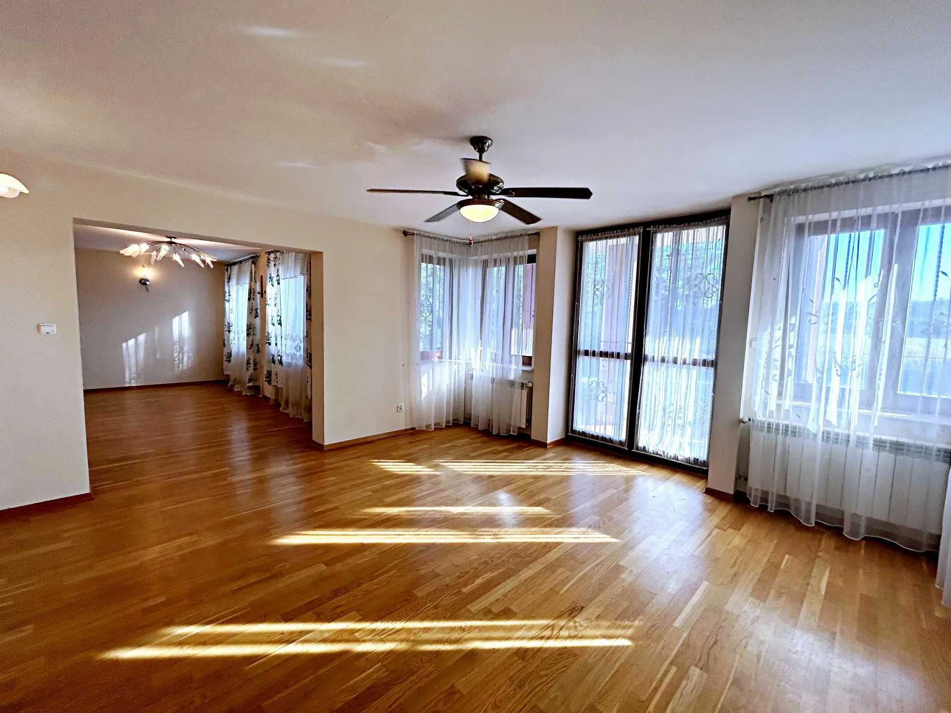 Klimatyczny dom z potencjałem komercyjnym Jamy 4