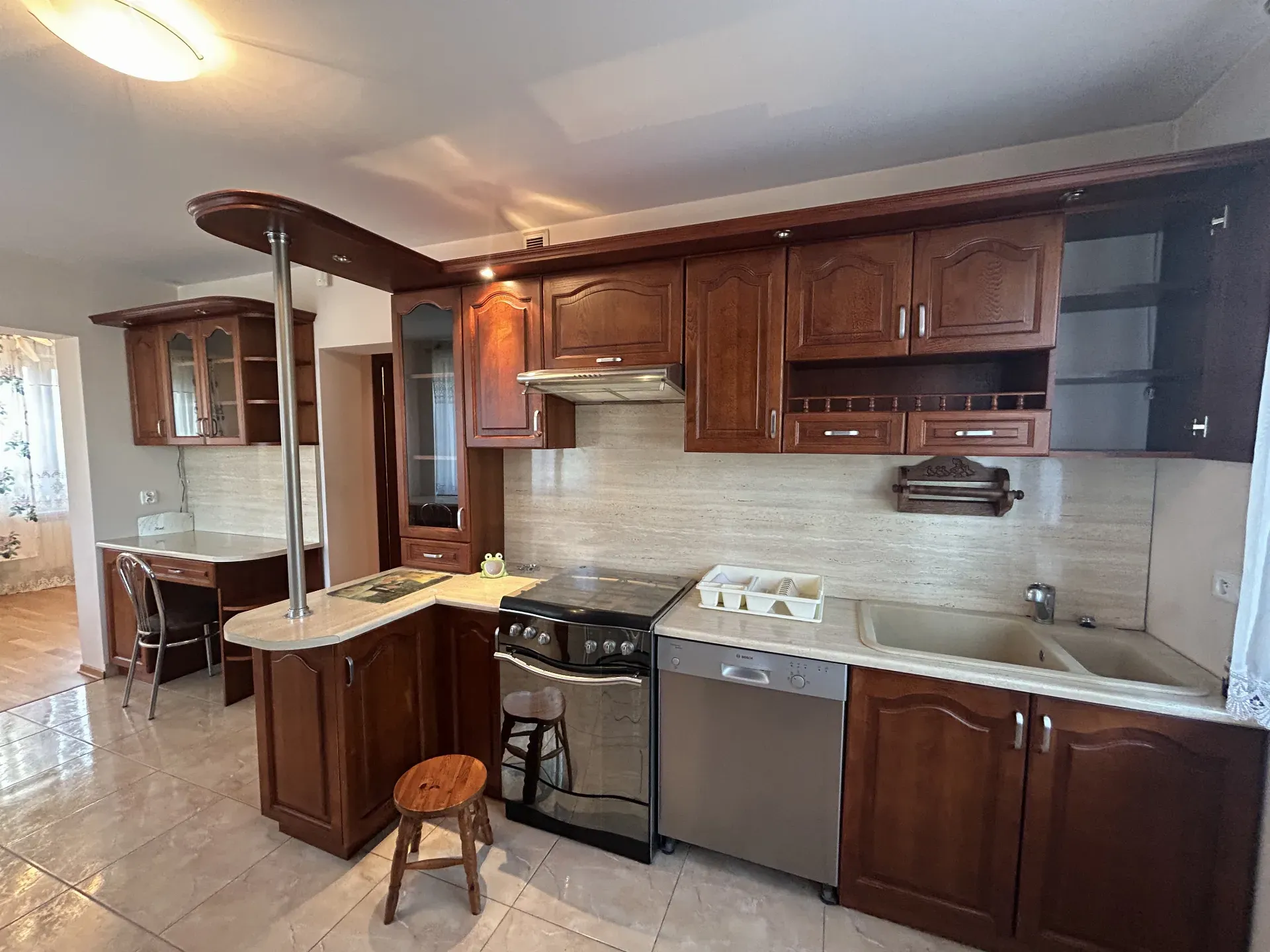 Klimatyczny dom z potencjałem komercyjnym Jamy 6