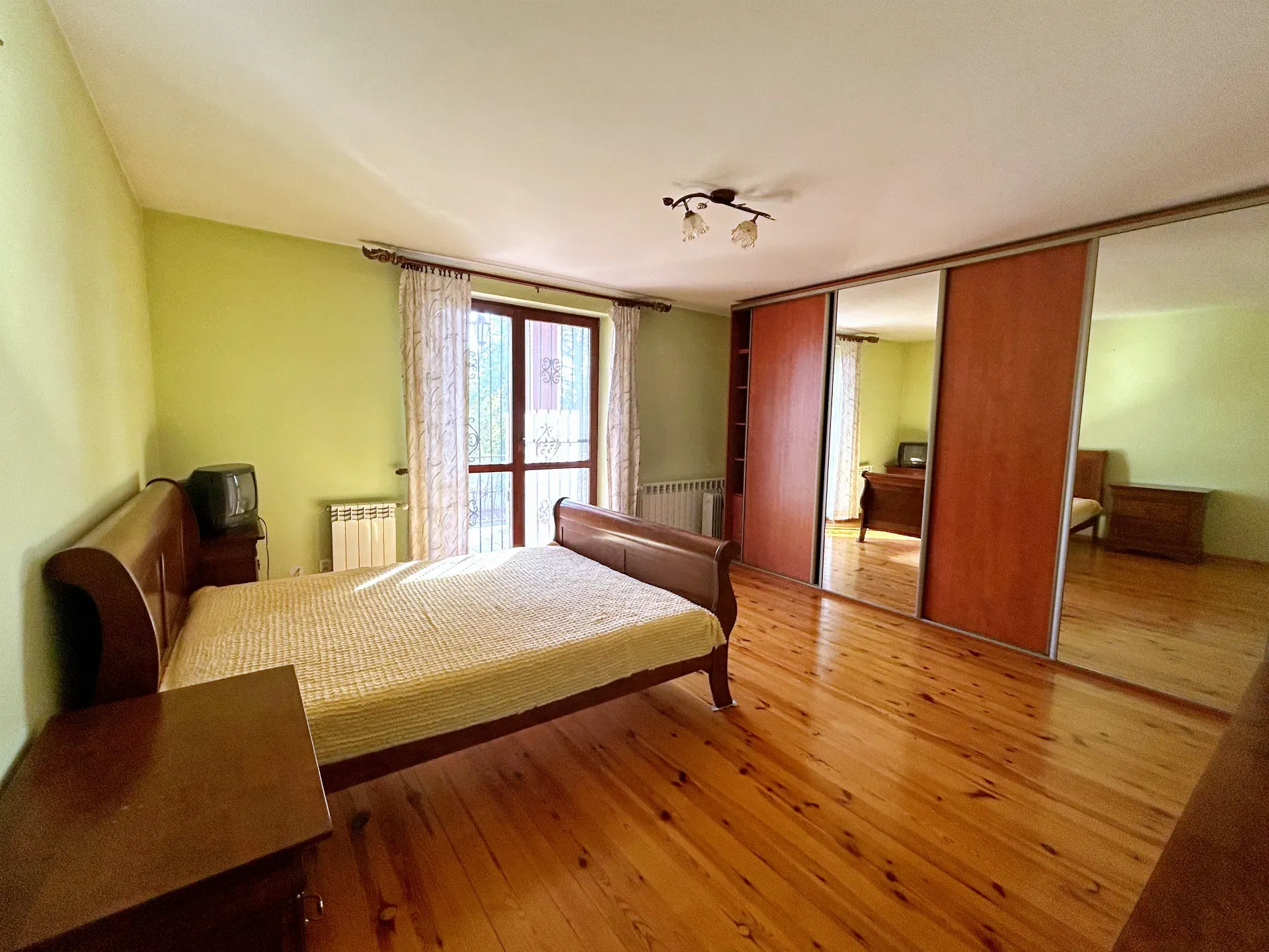 Klimatyczny dom z potencjałem komercyjnym Jamy 10