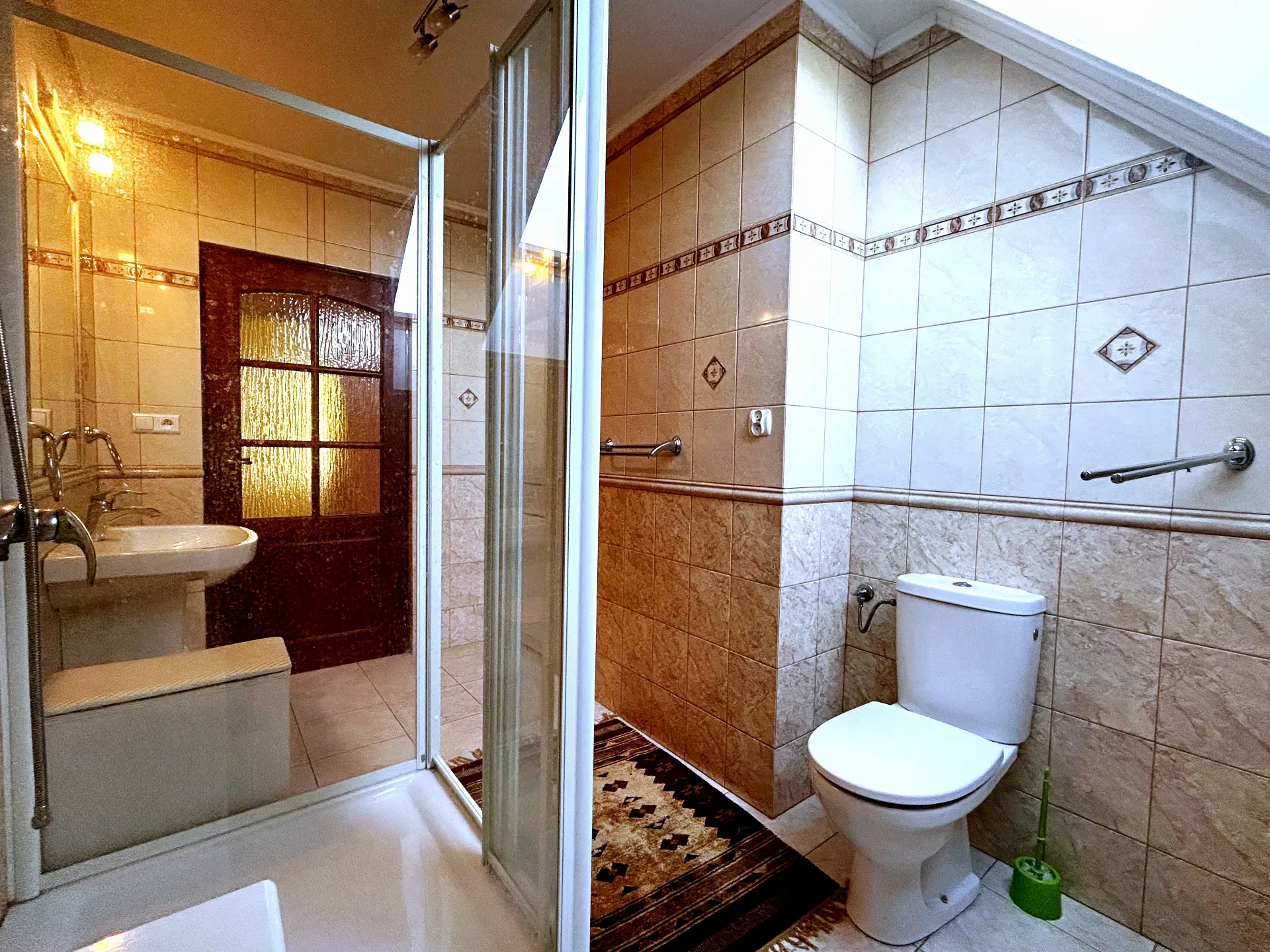 Klimatyczny dom z potencjałem komercyjnym Jamy 11