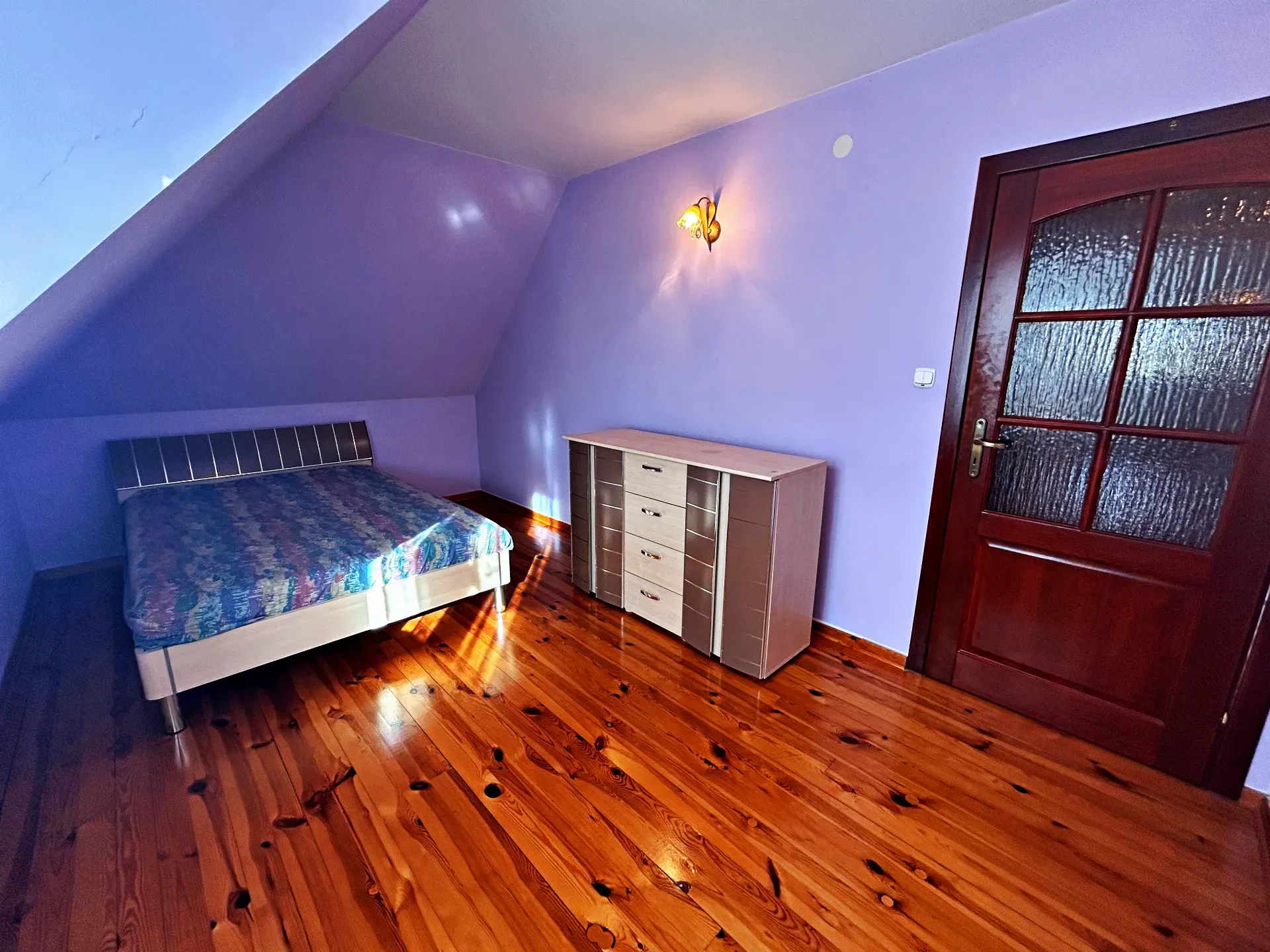 Klimatyczny dom z potencjałem komercyjnym Jamy 12