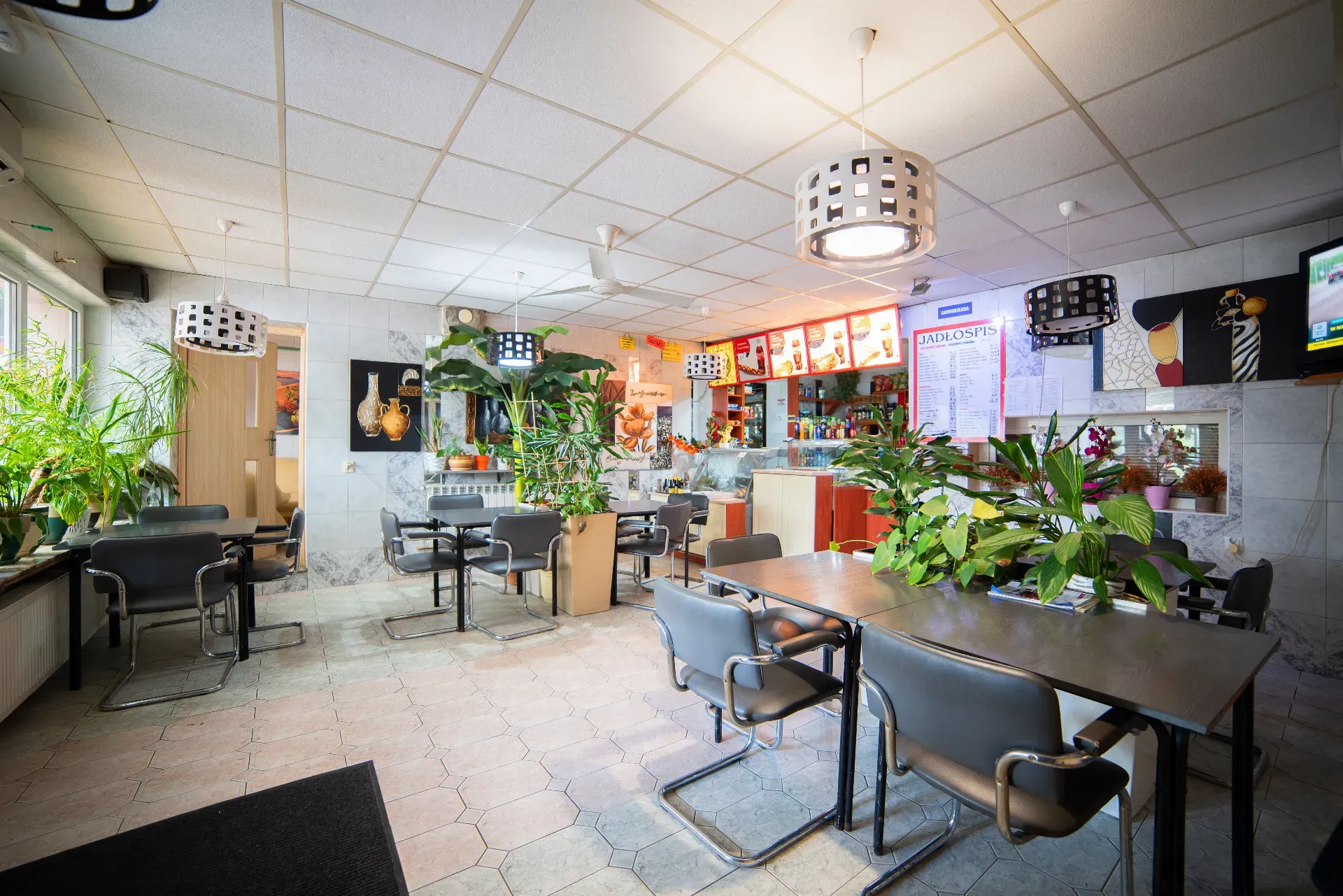 Budynek usługowo-handlowy Jadachy 7