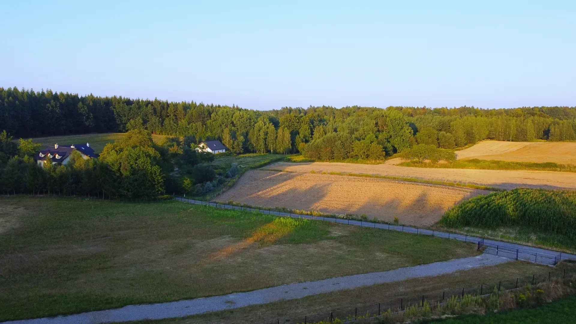 Działka budowlana w Zmysłówce pod lasem ! 2