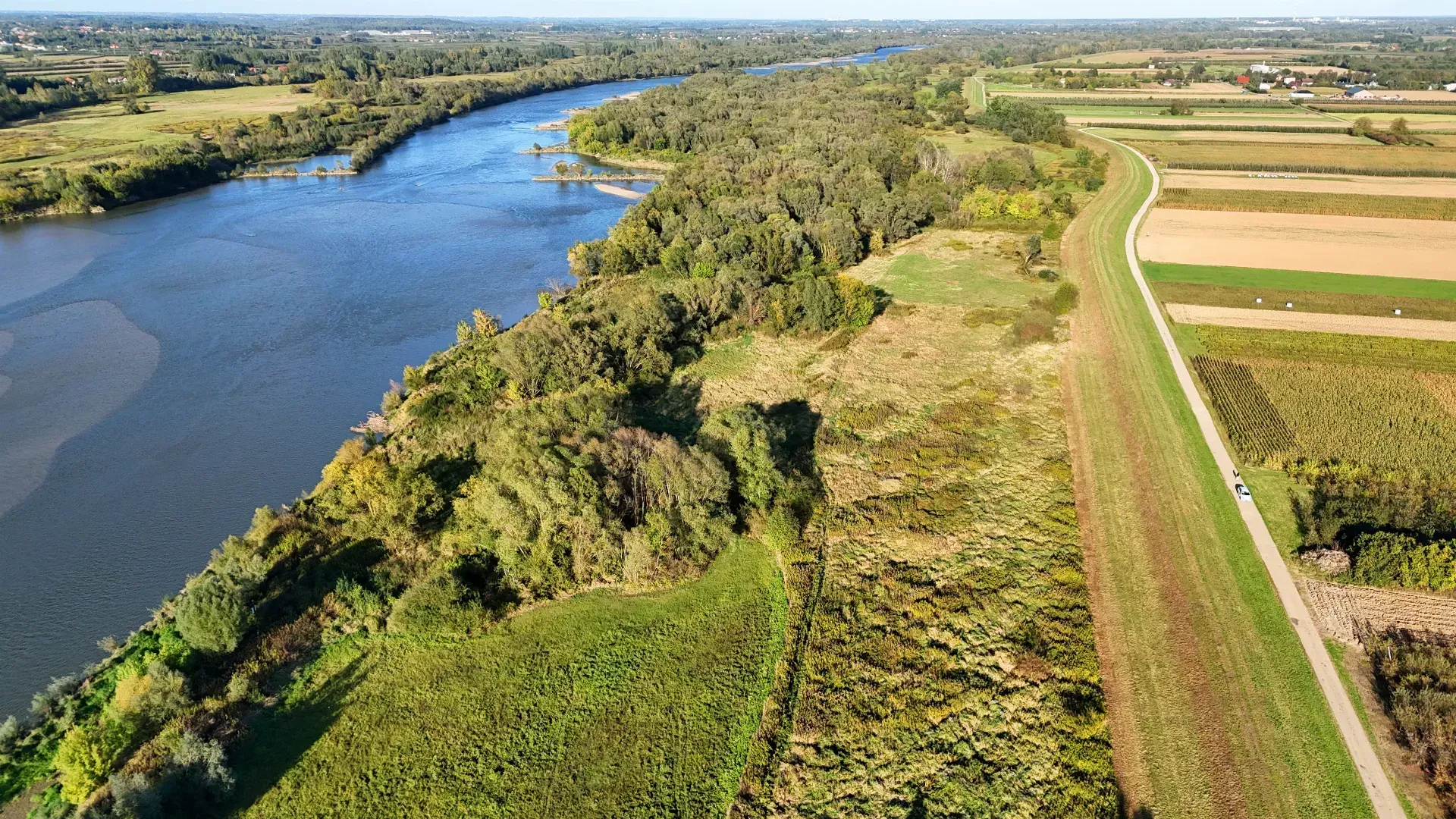 Działka rekreacyjna nad brzegiem Wisły 5