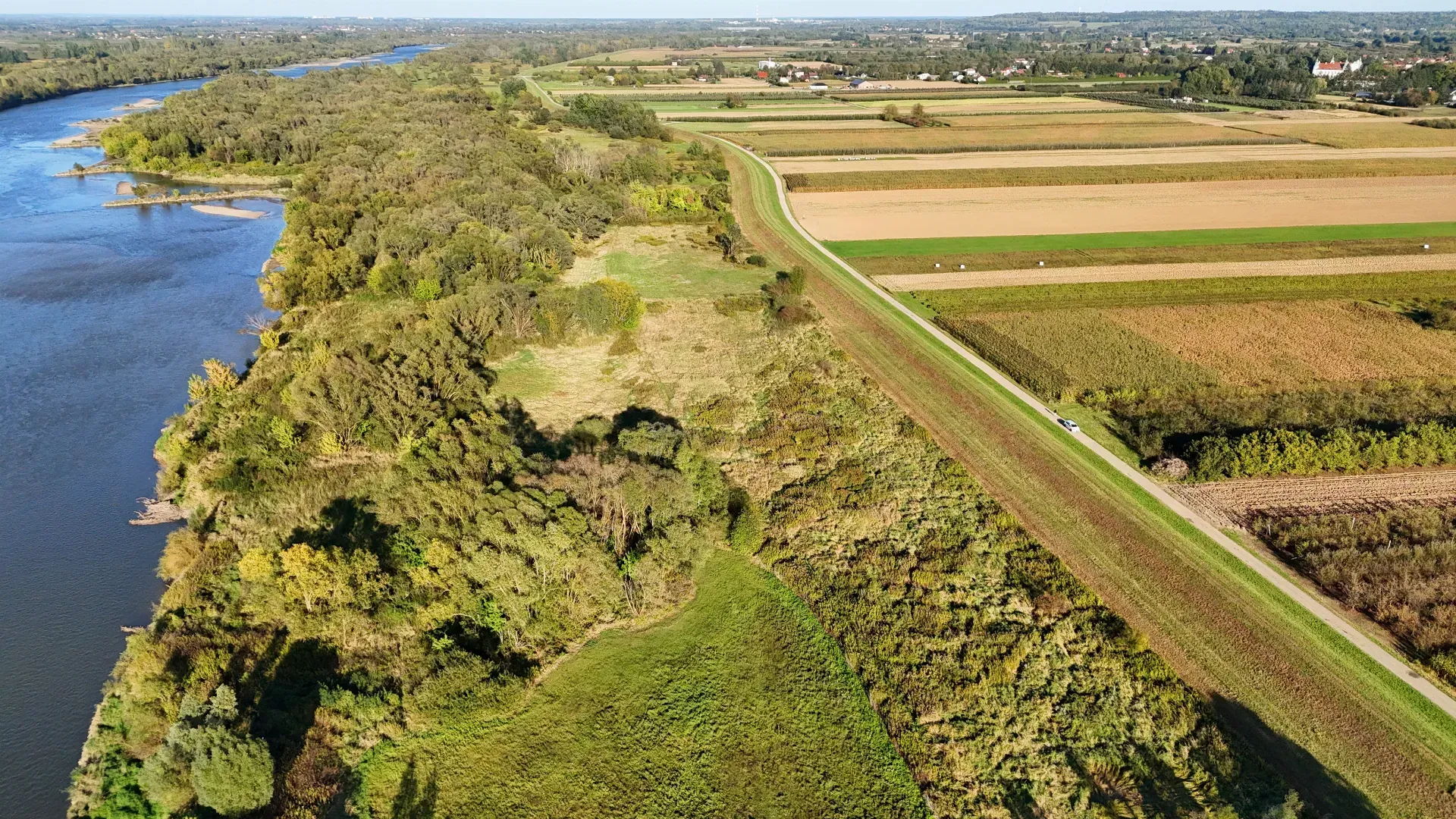Działka rekreacyjna nad brzegiem Wisły 8