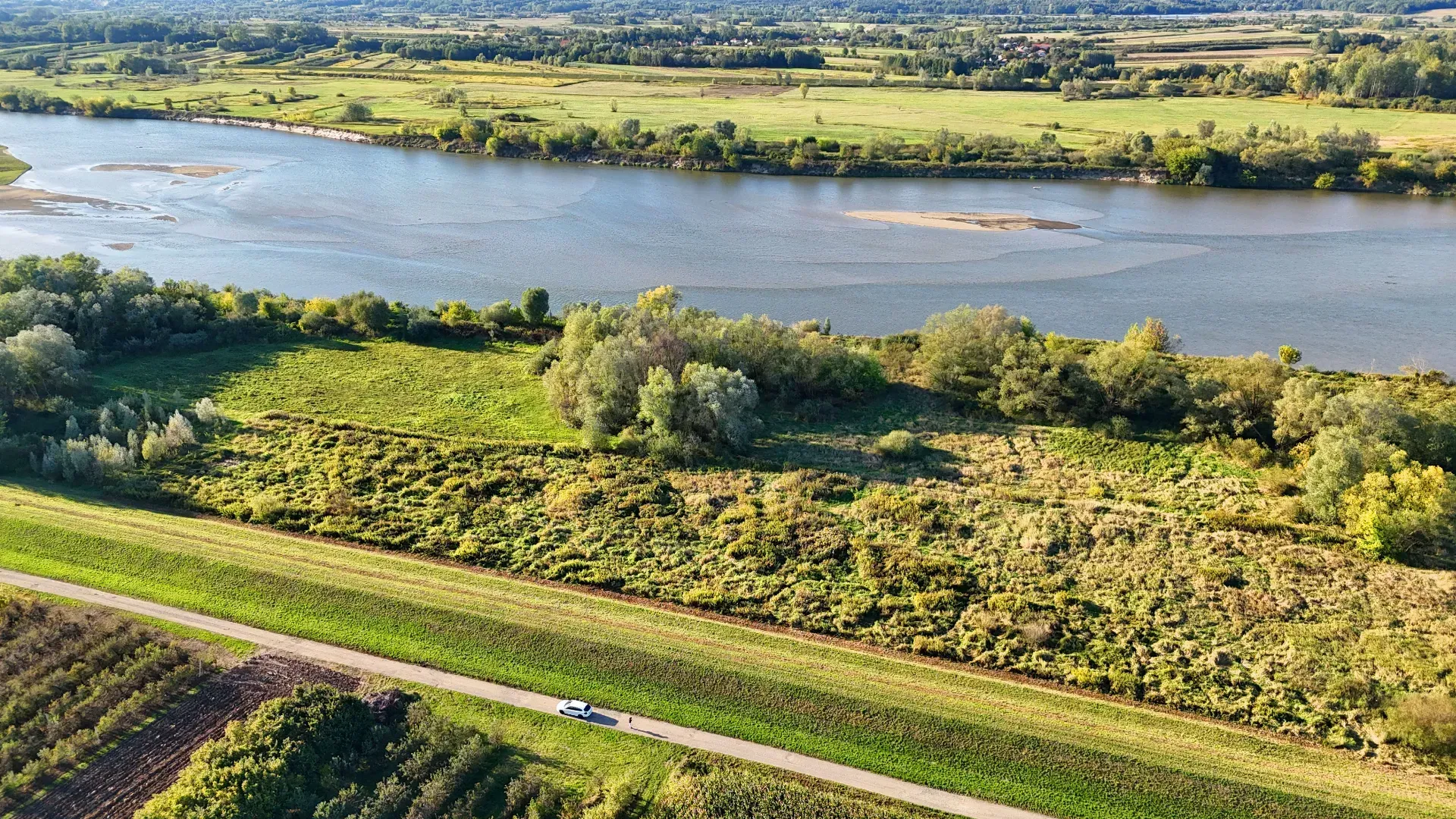 Działka rekreacyjna nad brzegiem Wisły 11