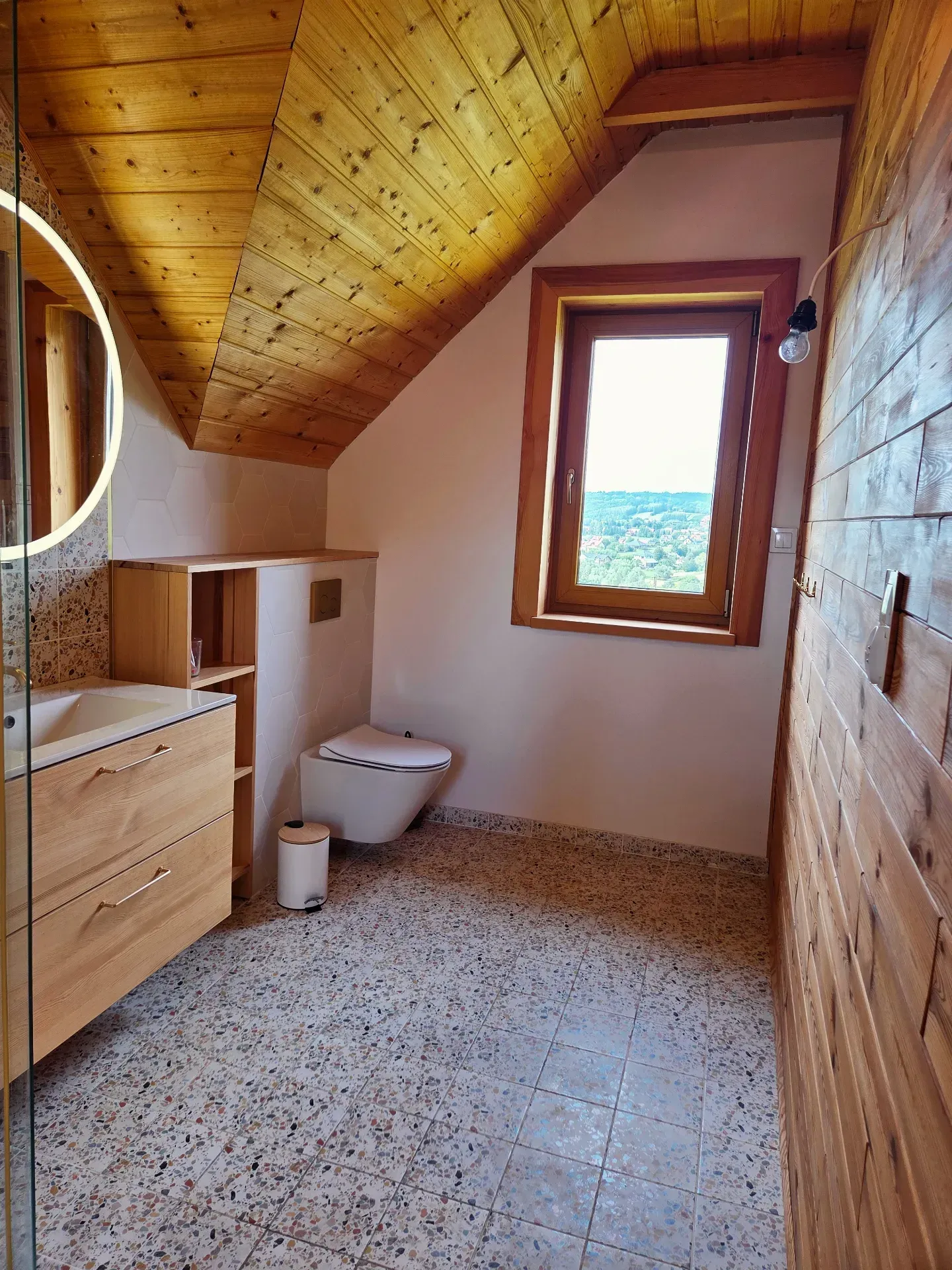 Wyjątkowy kompleks dwóch domów  w  Kielnarowej 14