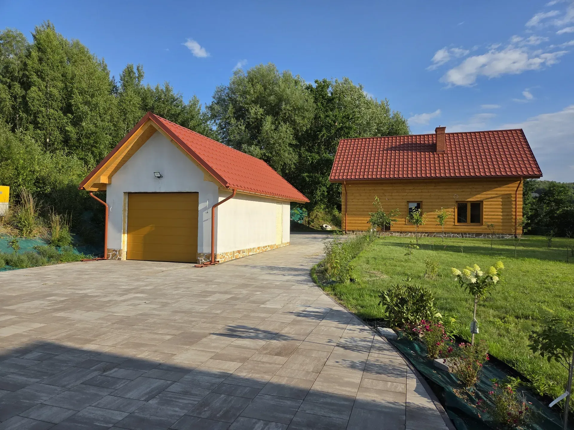 Wyjątkowy kompleks dwóch domów  w  Kielnarowej 16