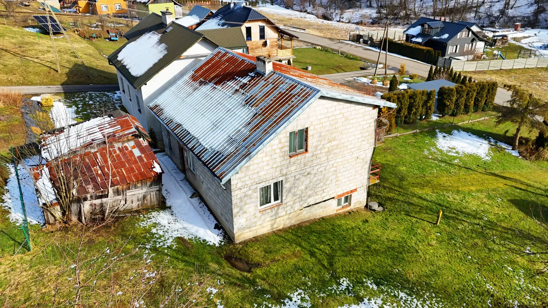 Na sprzedaż dom z dużą działką nad rzeką San 9