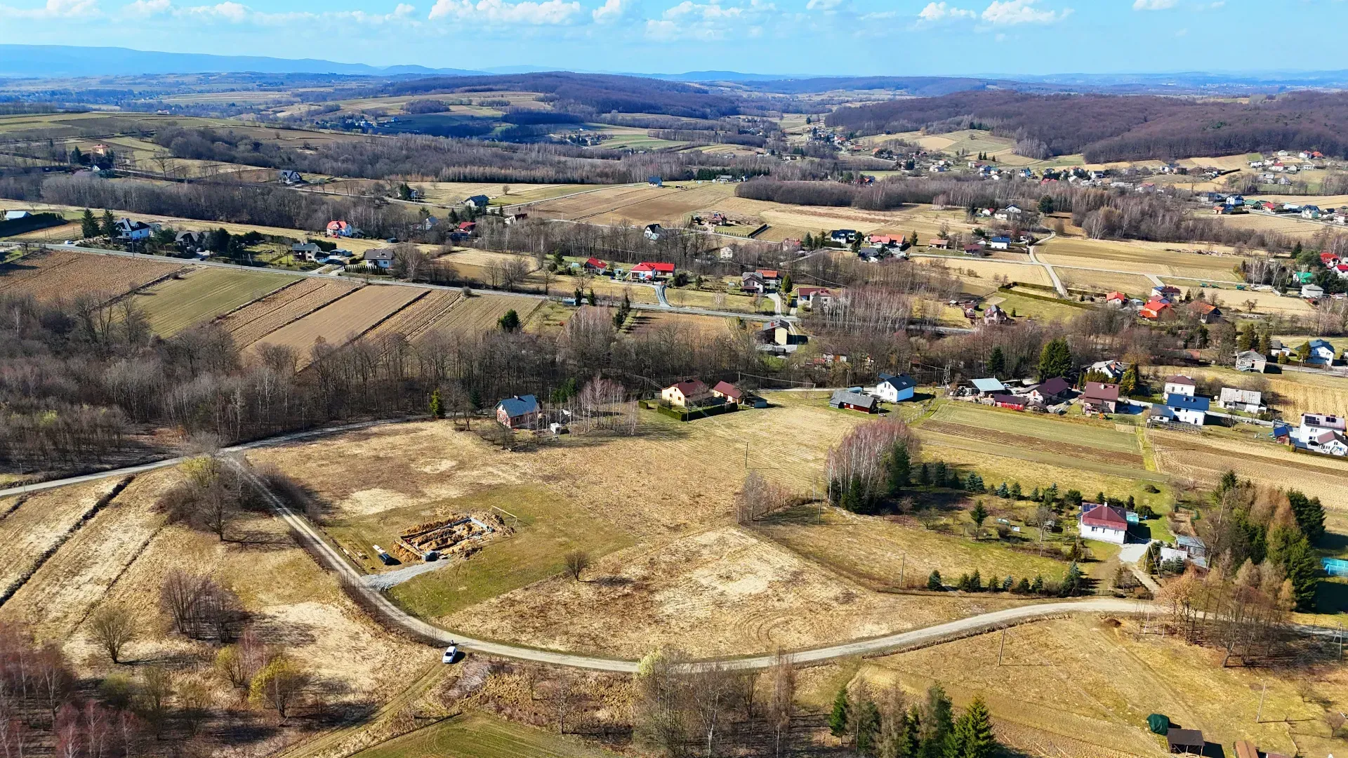 Budowlana działka Poręby/Jedlicze 19