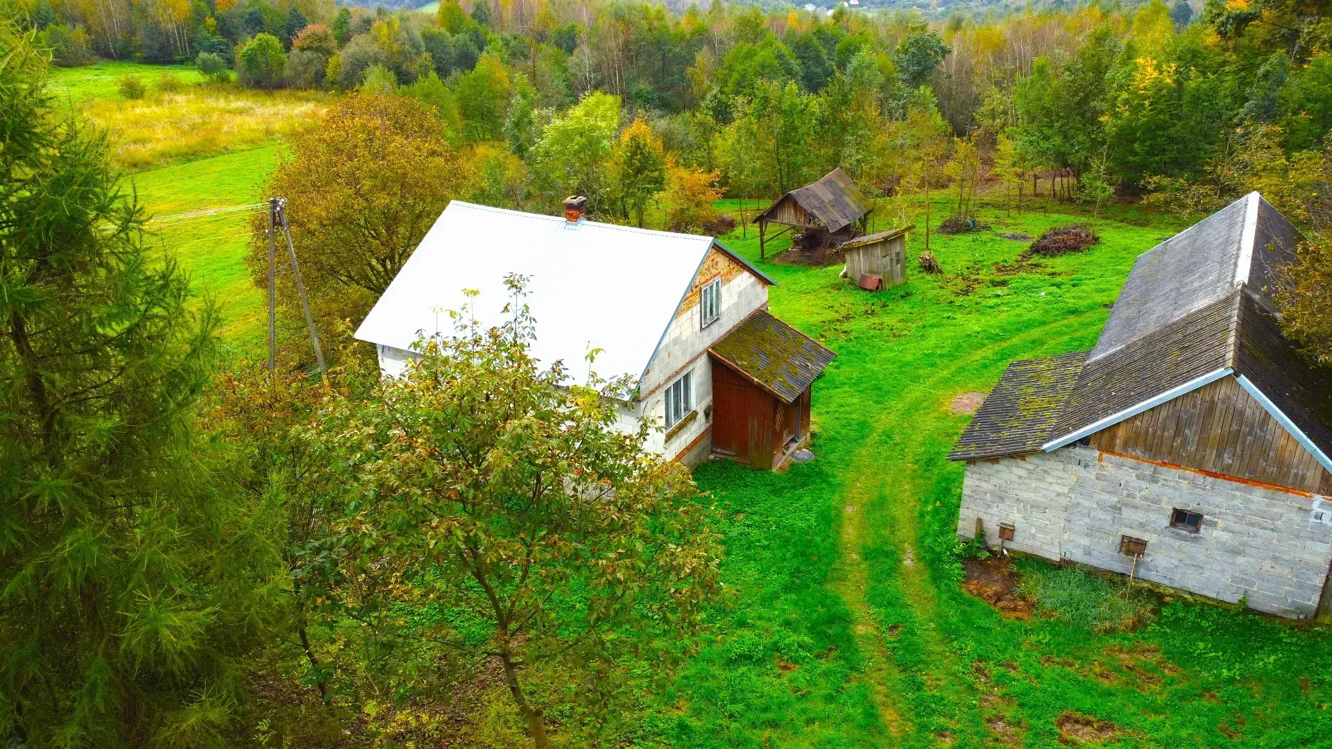 Dom w urokliwym miejscu na sprzedaż 7