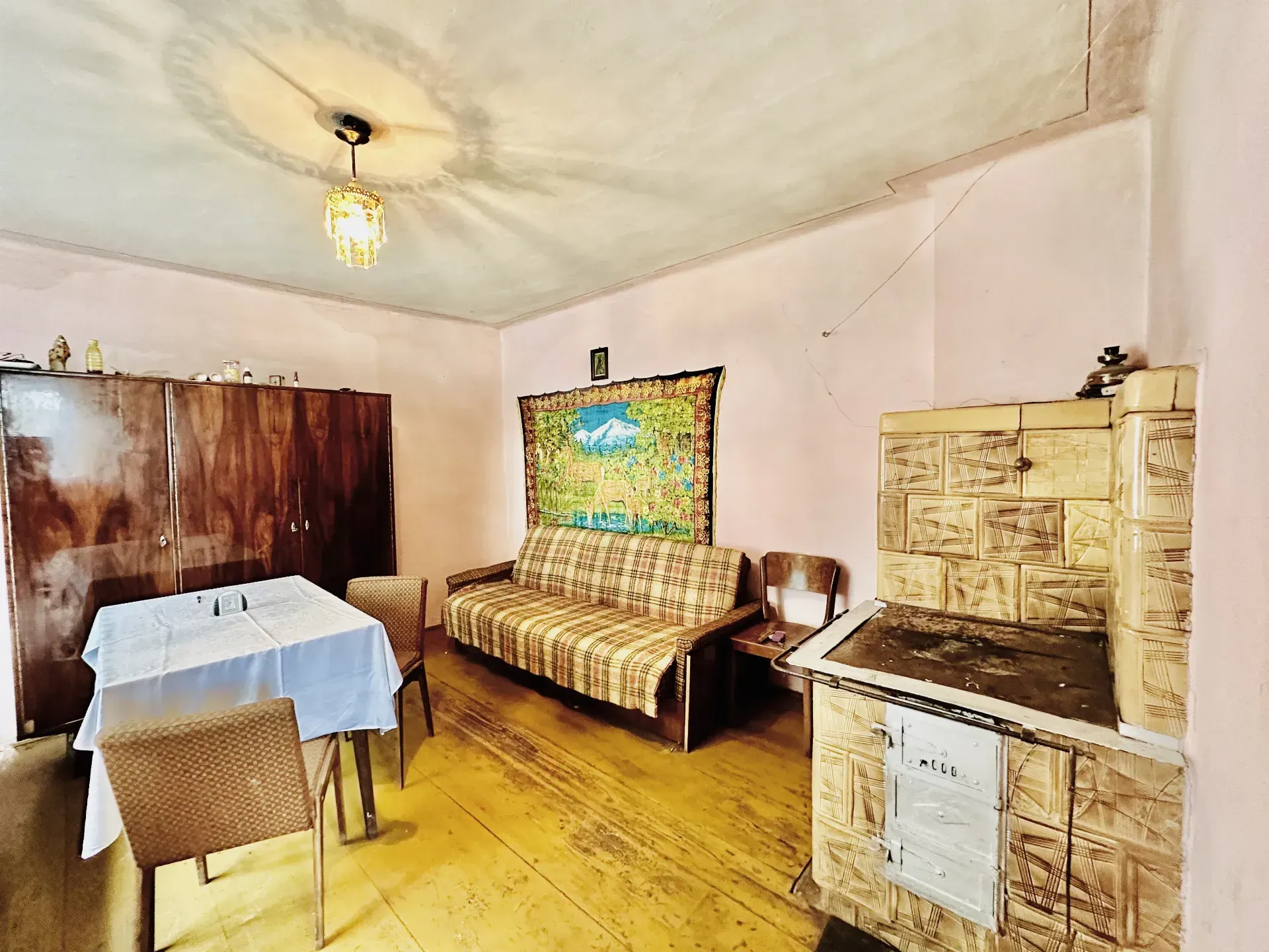 Dom w urokliwym miejscu na sprzedaż 10