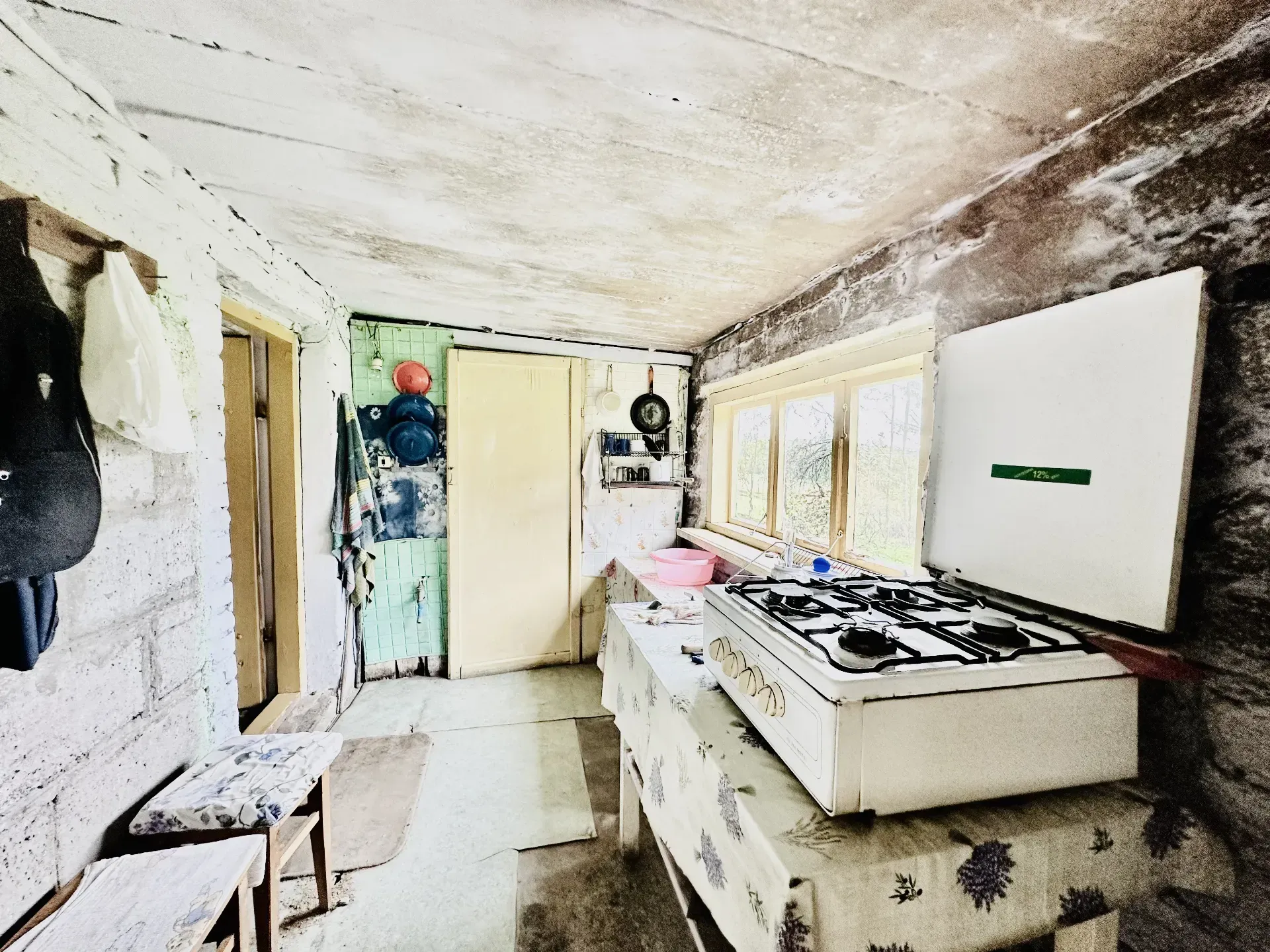 Dom w urokliwym miejscu na sprzedaż 16